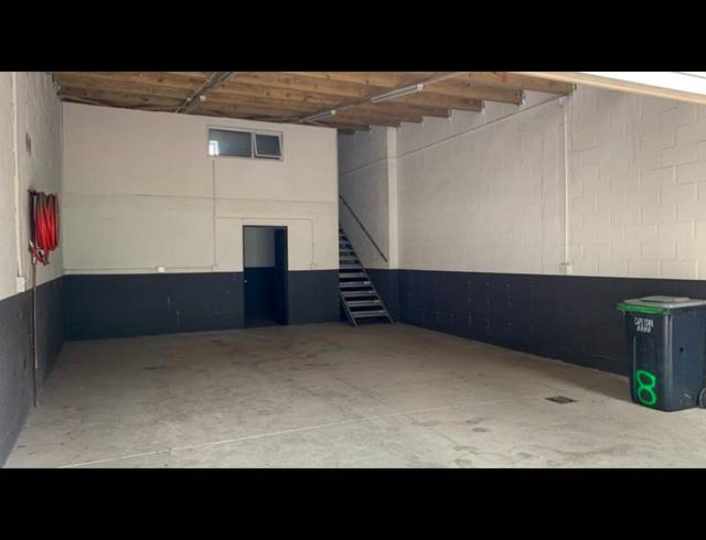 INDUSTRIAL PROPERTY TO RENT IN MANSFIELD